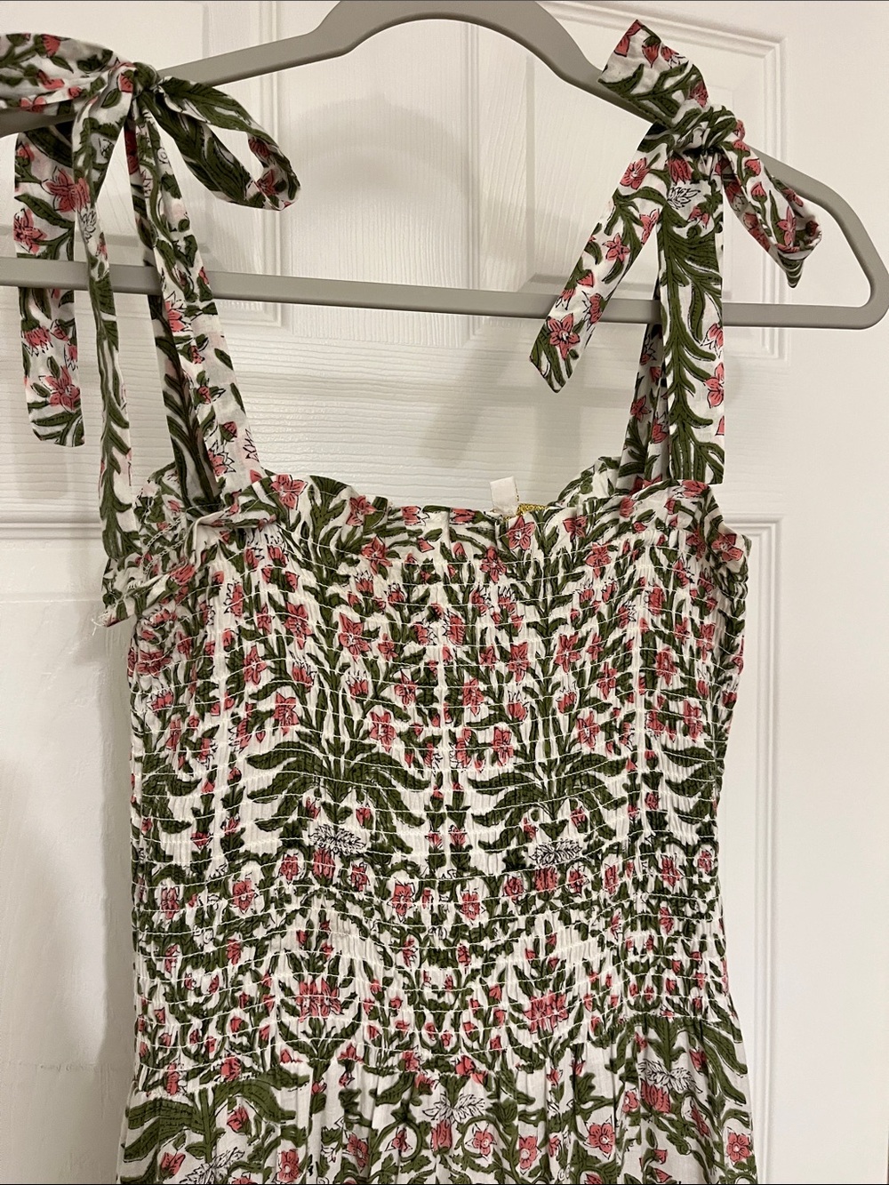 Floral Maxi Dress from the Summer I Turned Pretty as worn by Susannah in S1 E2 - Picture 2 of 4